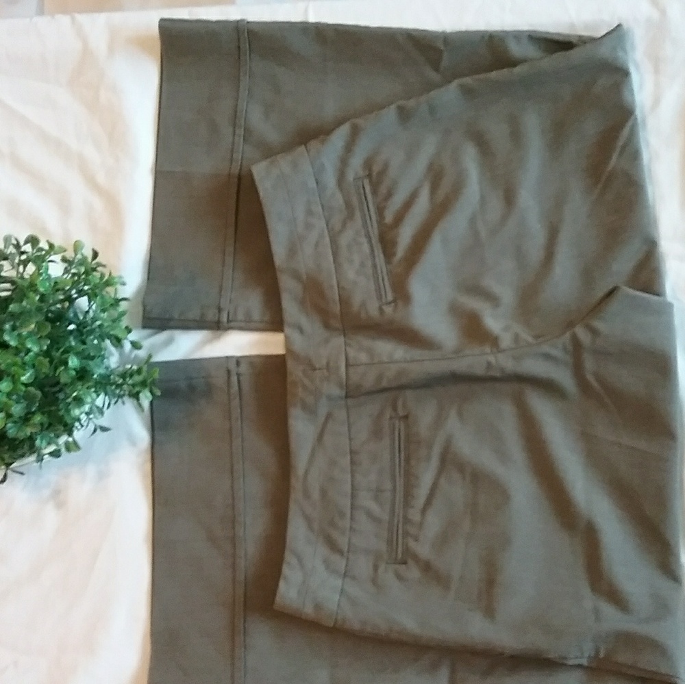 Ally B Pants EUC - Picture 3 of 4